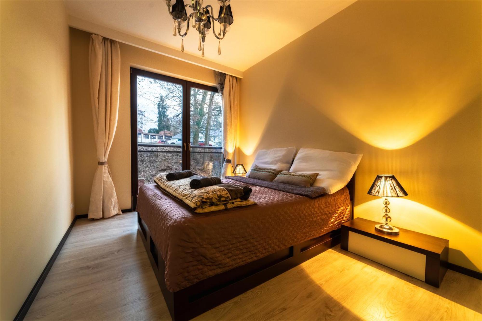 Imperial Apartment In Bohemia Residence By Rentez Karlsbad Buitenkant foto