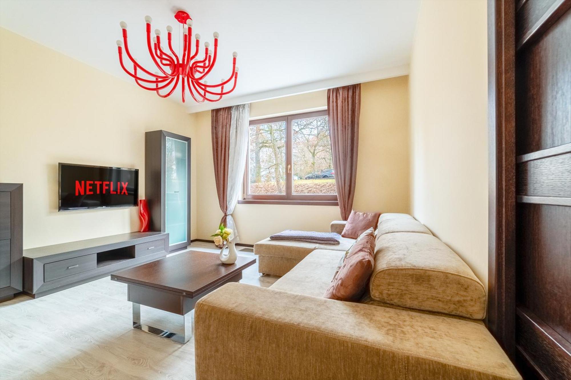 Imperial Apartment In Bohemia Residence By Rentez Karlsbad Buitenkant foto