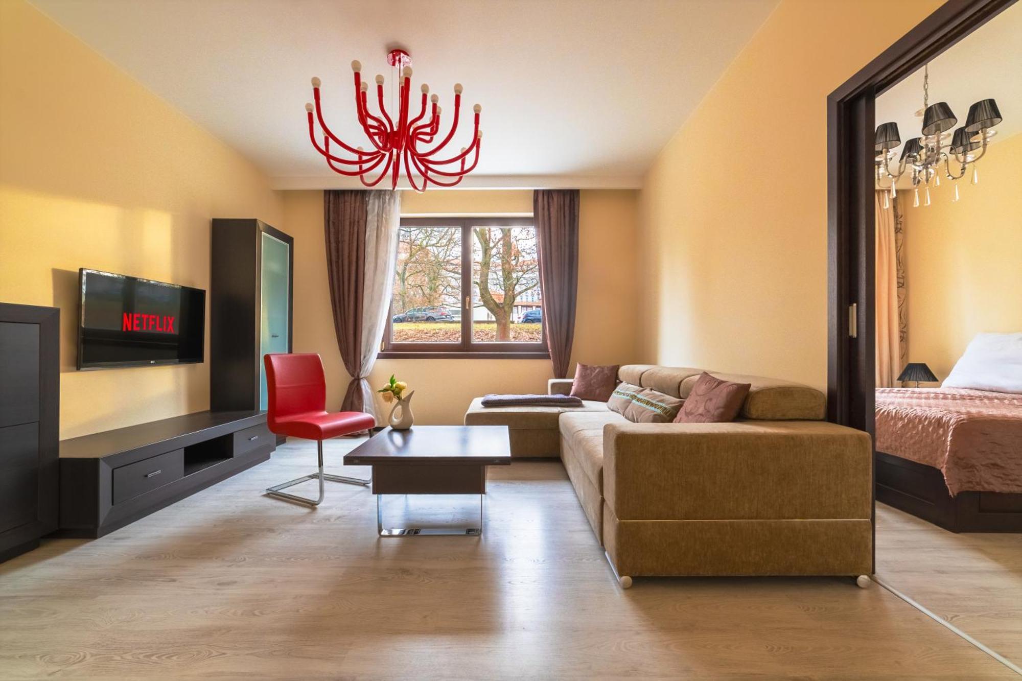 Imperial Apartment In Bohemia Residence By Rentez Karlsbad Buitenkant foto